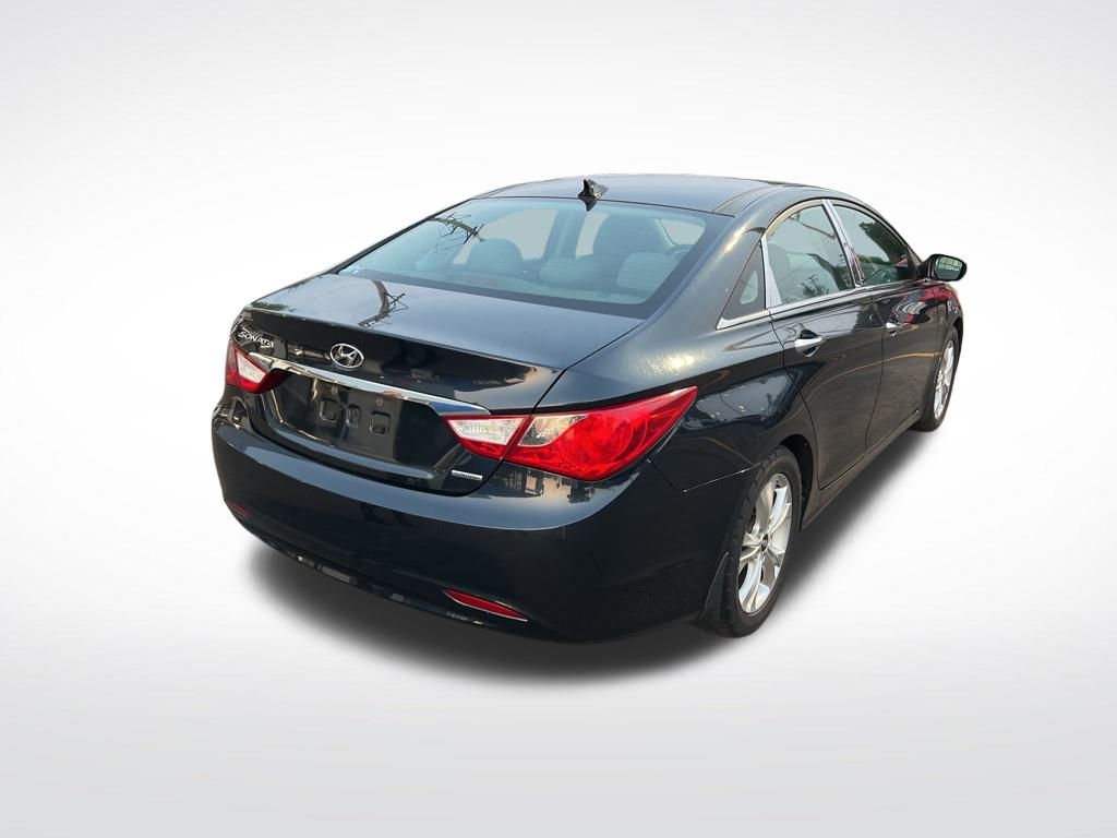 2012 Hyundai Sonata 2.4L Limited Image 4 of 27