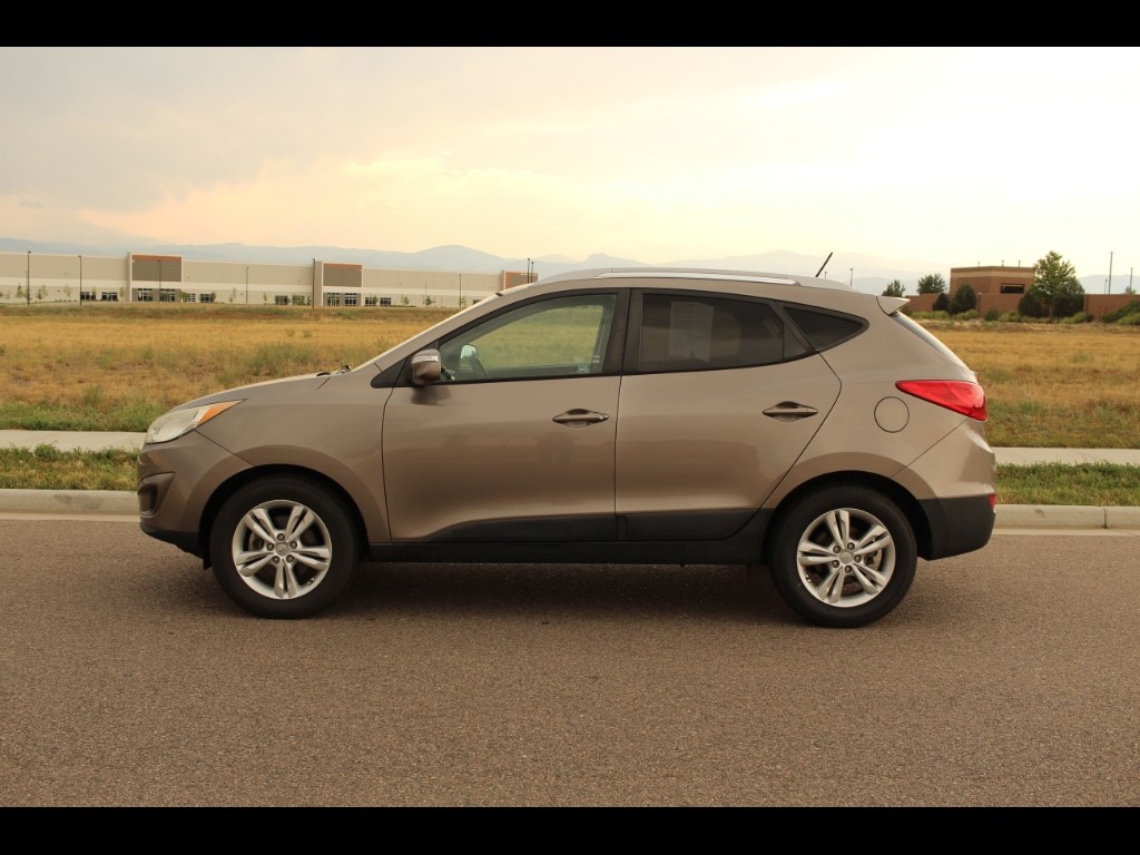 Vehicle image 8 of 28