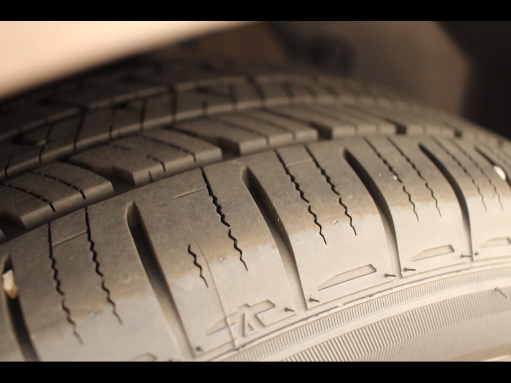 Vehicle image 11 of 28