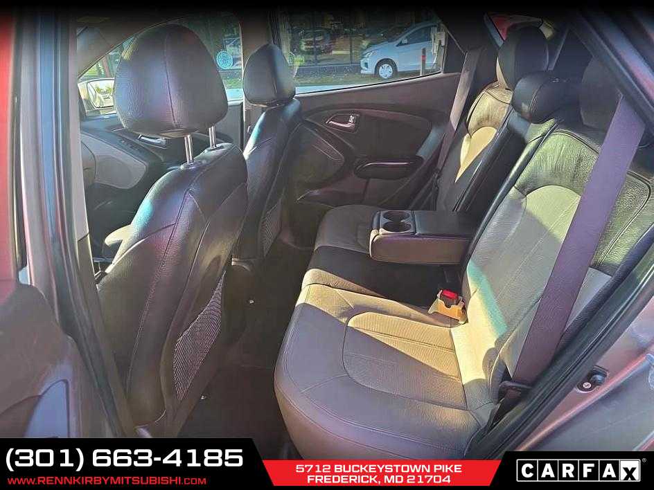 2012 Hyundai Tucson Limited PZEV Image 7 of 16