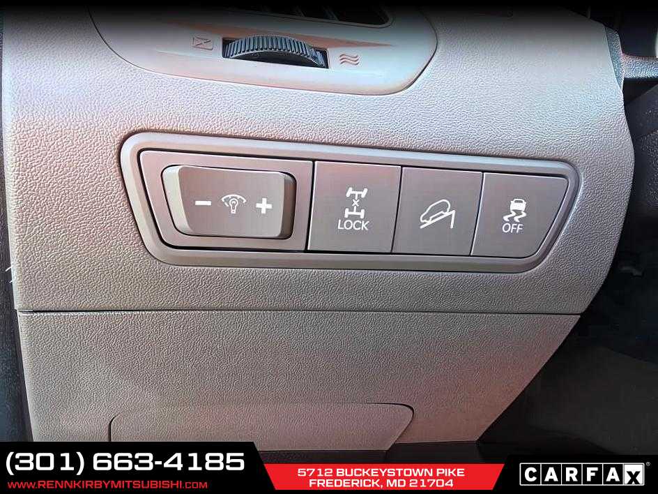 2012 Hyundai Tucson Limited PZEV Image 12 of 16