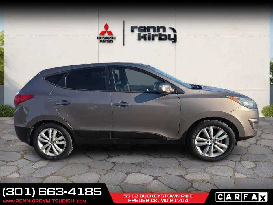 2012 Hyundai Tucson Limited PZEV Image 3 of 16