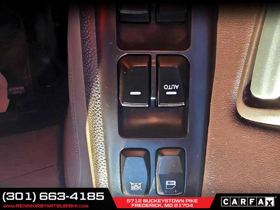 2012 Hyundai Tucson Limited PZEV Image 15 of 16