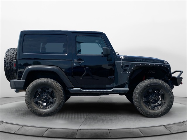 Vehicle image 4 of 35