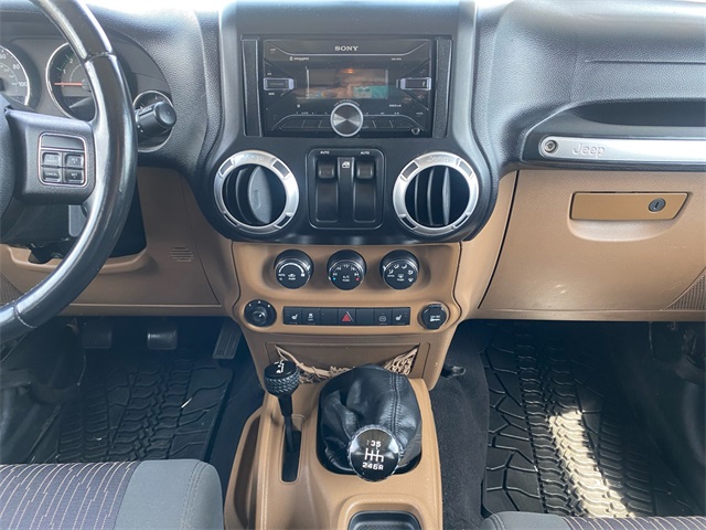 Vehicle image 10 of 35