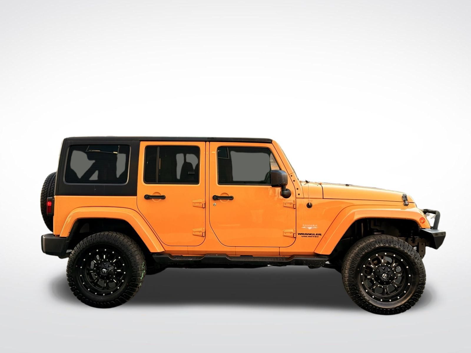 2012 Jeep Wrangler Unlimited Sahara Image 6 of 33