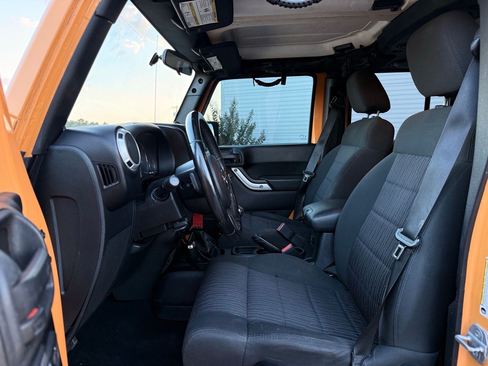 2012 Jeep Wrangler Unlimited Sahara Image 16 of 33