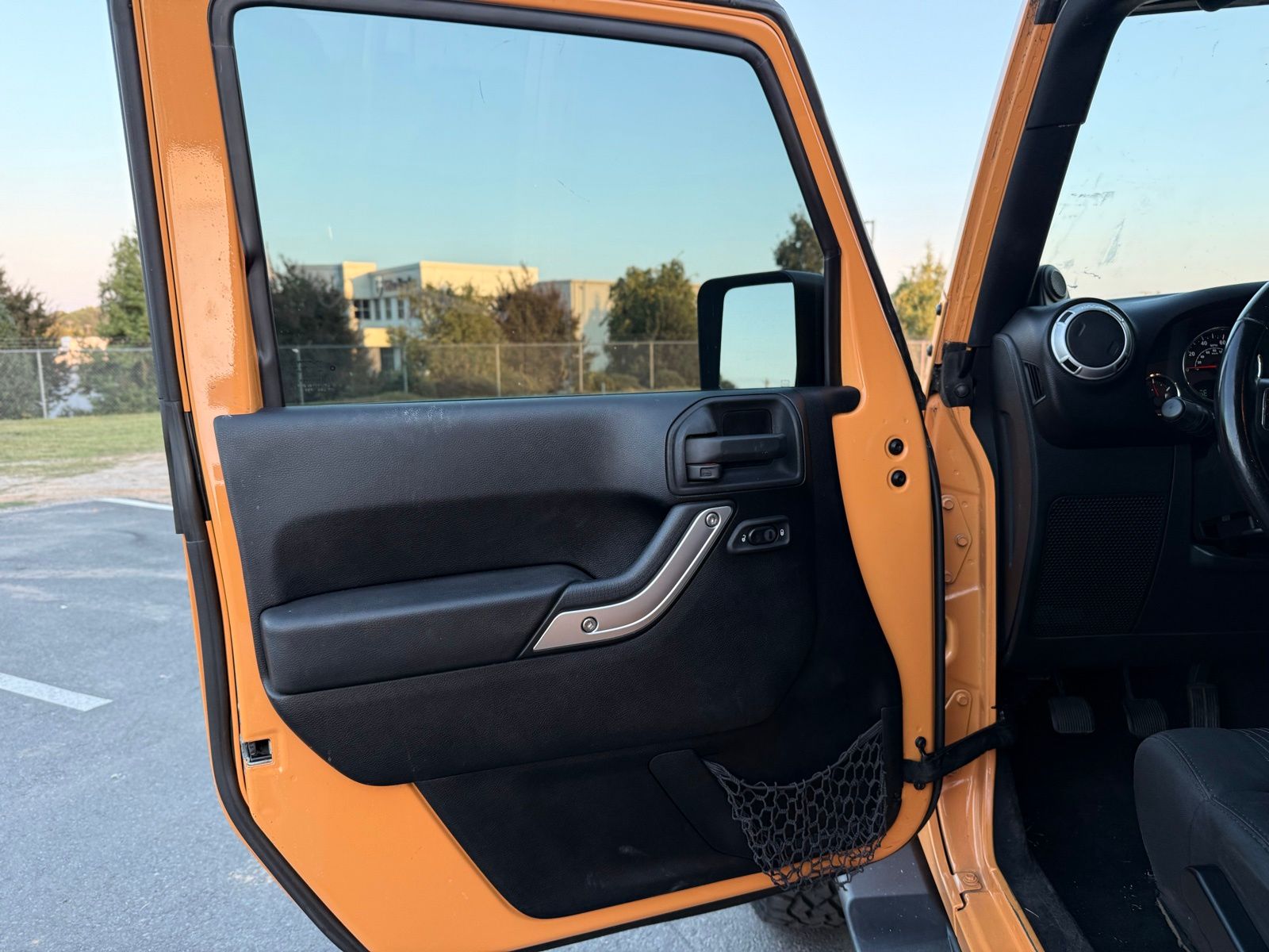 2012 Jeep Wrangler Unlimited Sahara Image 32 of 33