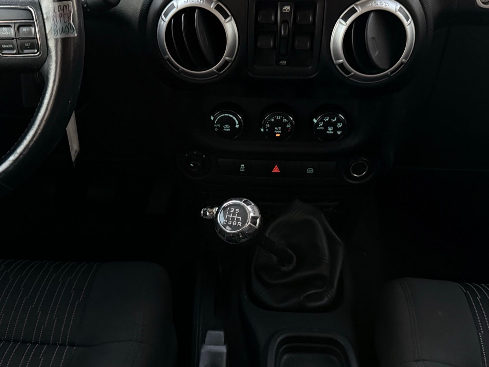 2012 Jeep Wrangler Unlimited Sahara Image 28 of 33