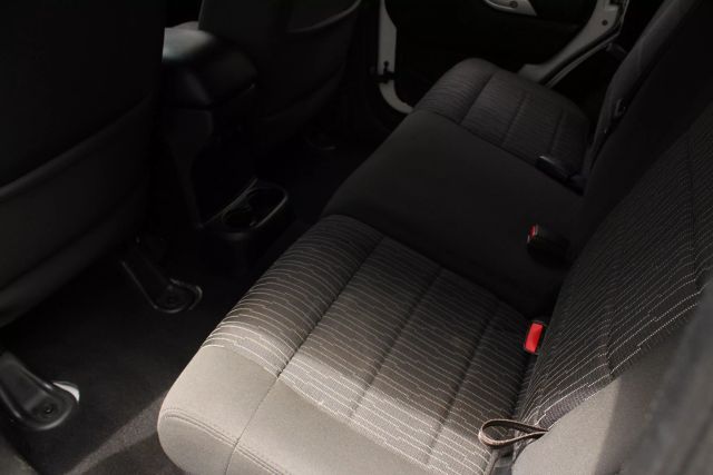 Vehicle image 19 of 41