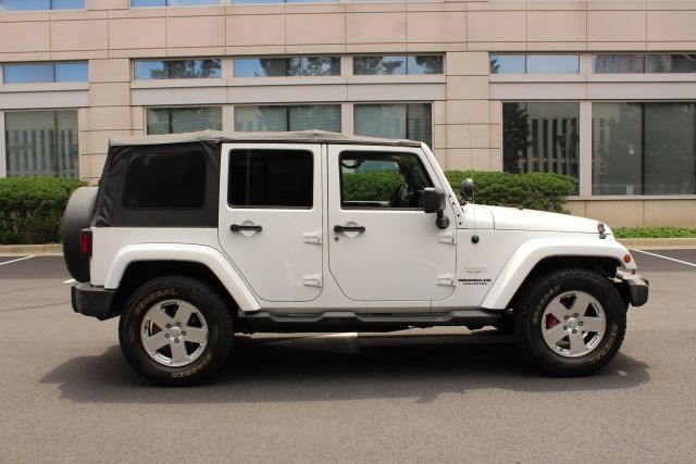 Vehicle image 4 of 41