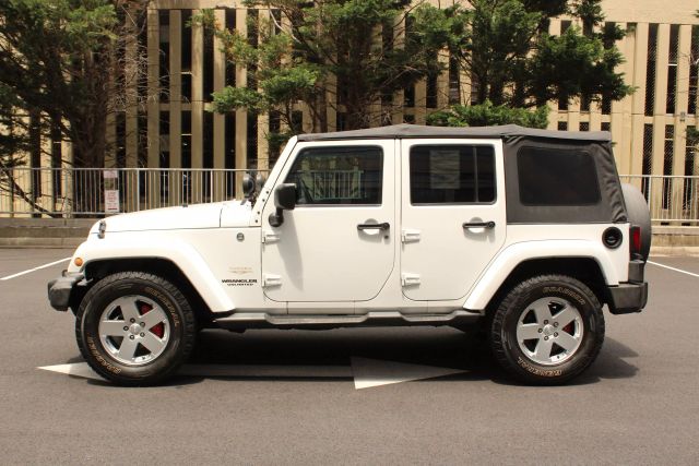 Vehicle image 7 of 41