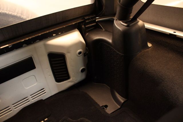 Vehicle image 23 of 41