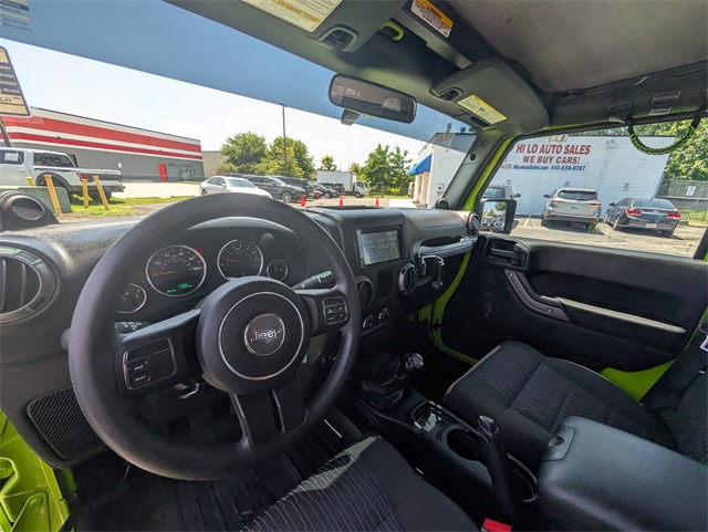 Vehicle image 16 of 22