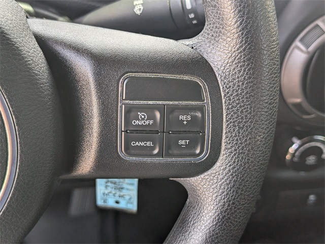 Vehicle image 20 of 22