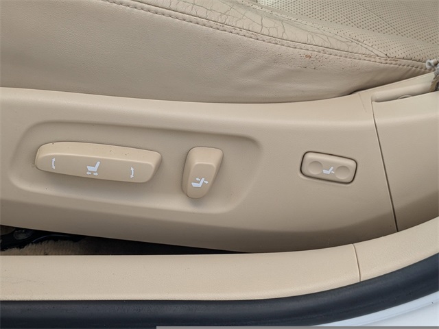 2012 Lexus ES 350 Image 25 of 29