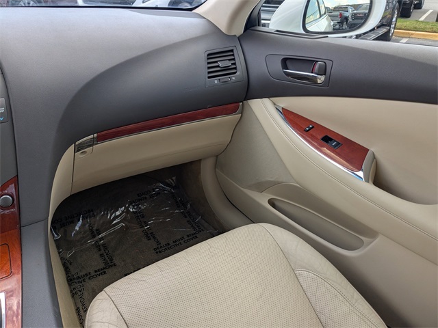 2012 Lexus ES 350 Image 15 of 29