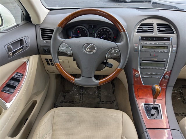 2012 Lexus ES 350 Image 13 of 29