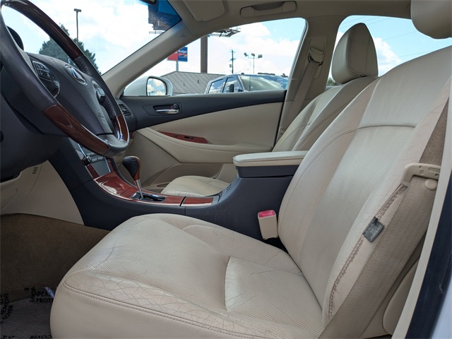 2012 Lexus ES 350 Image 12 of 29