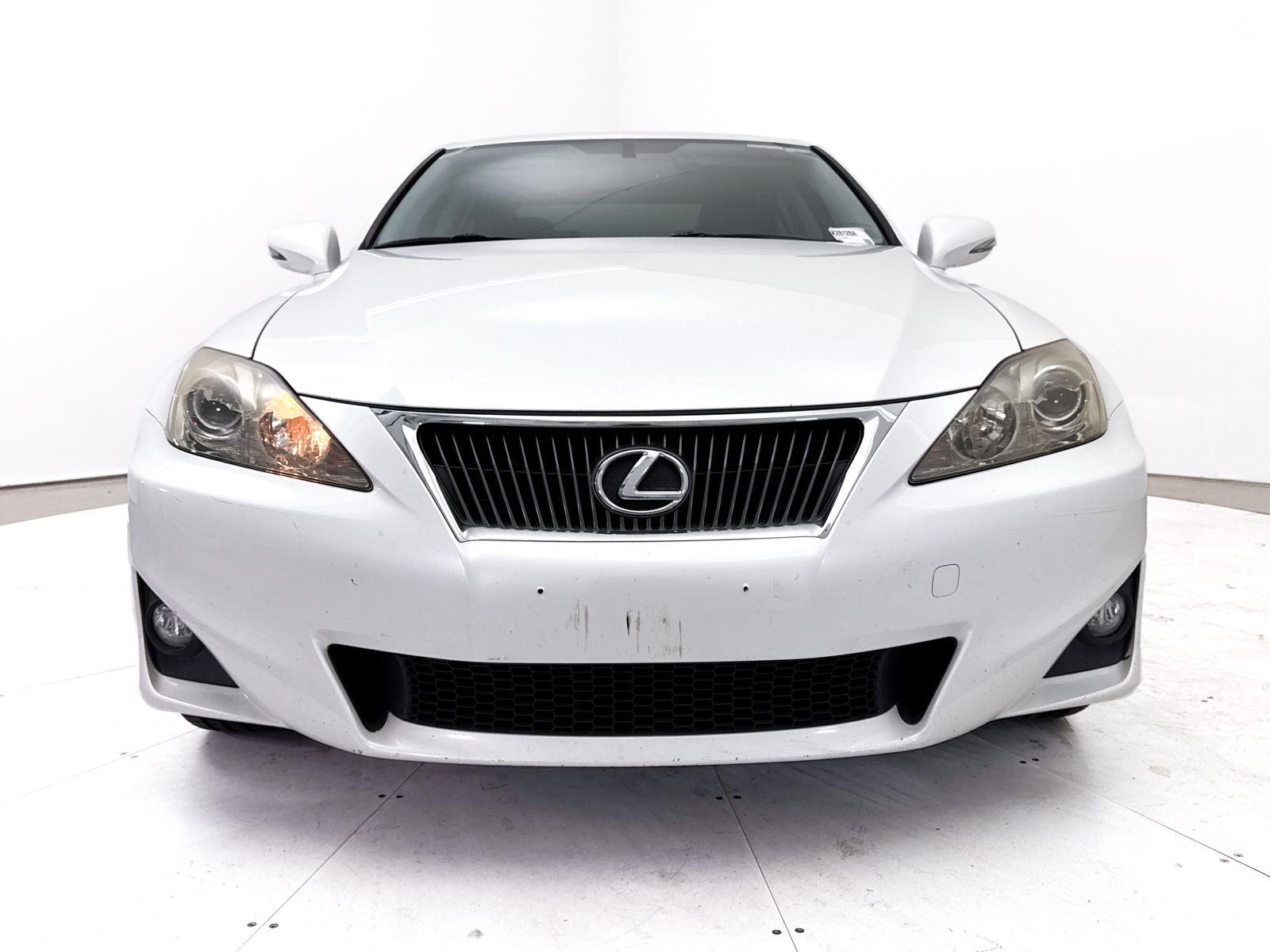2012 Lexus IS 250 Image 2 of 30