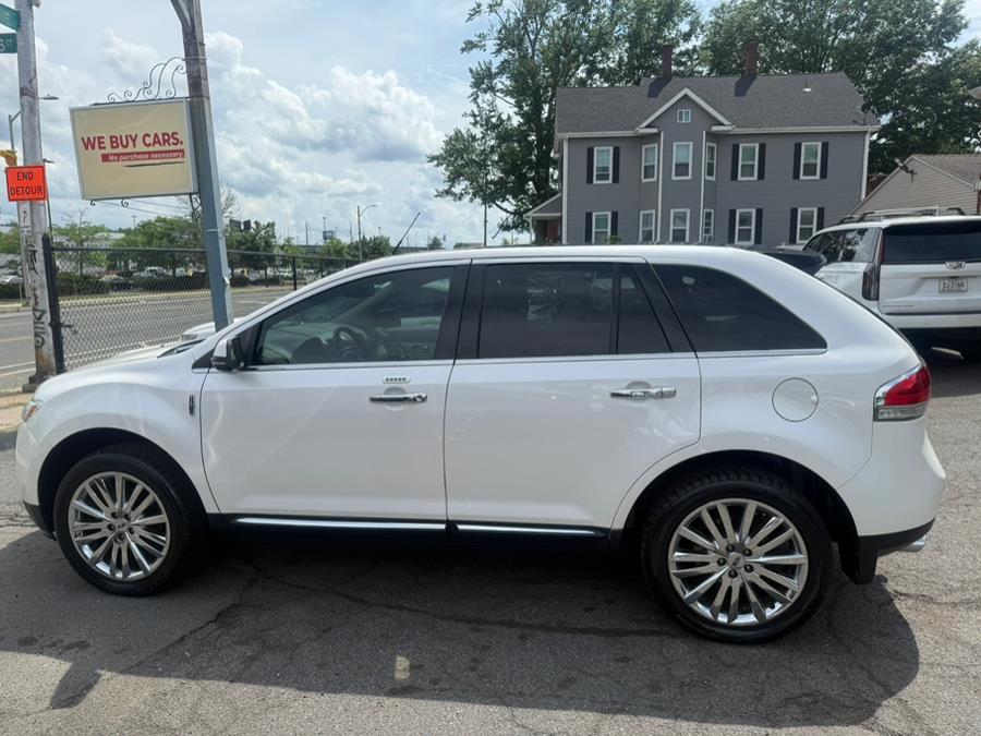 Vehicle image 7 of 13
