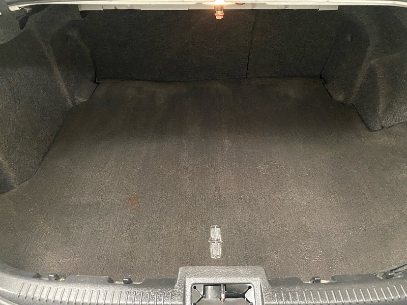 2012 Lincoln MKZ Base Image 13 of 28