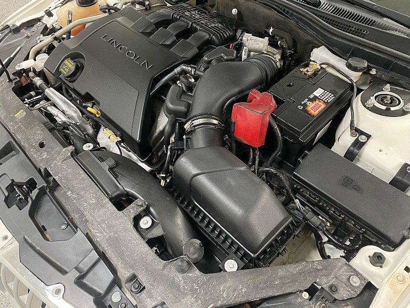 2012 Lincoln MKZ Base Image 8 of 28