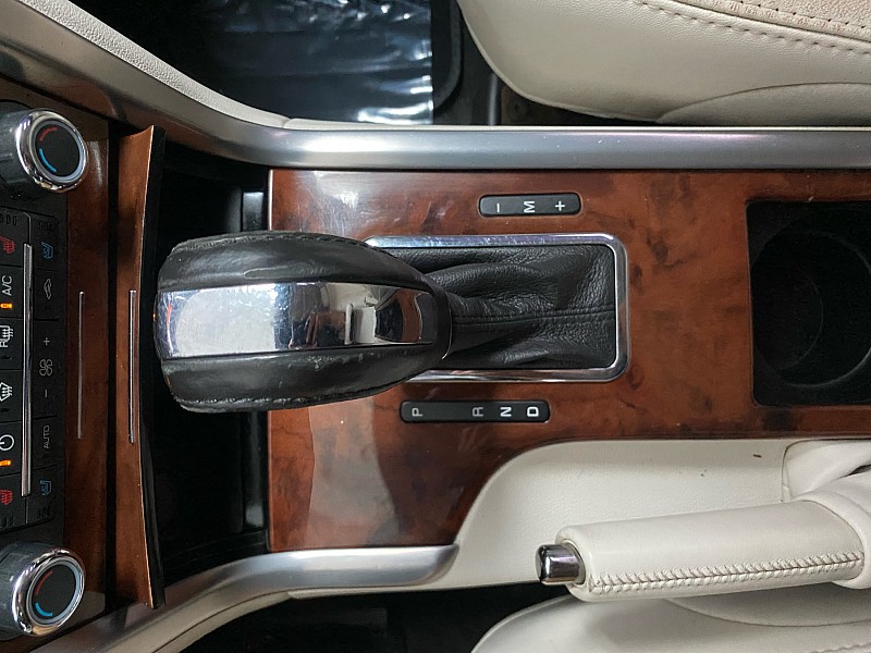 2012 Lincoln MKZ Base Image 22 of 28