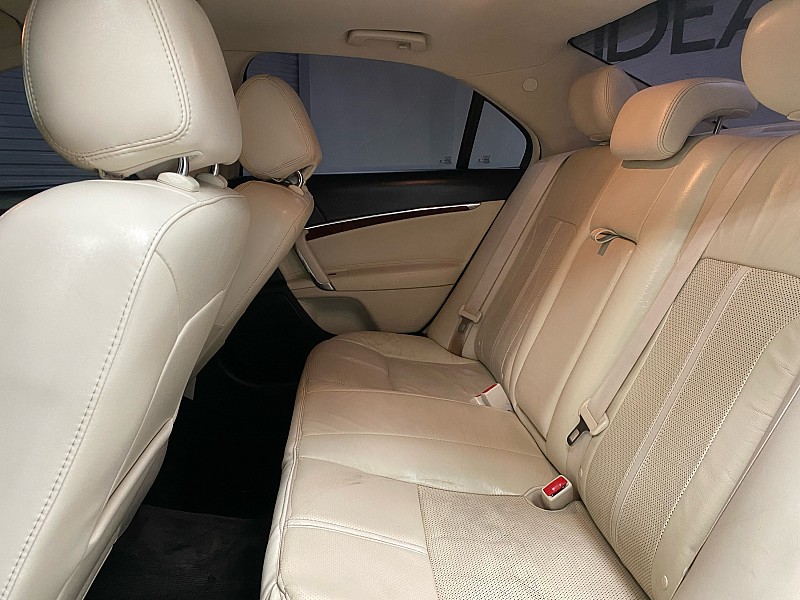 2012 Lincoln MKZ Base Image 15 of 28