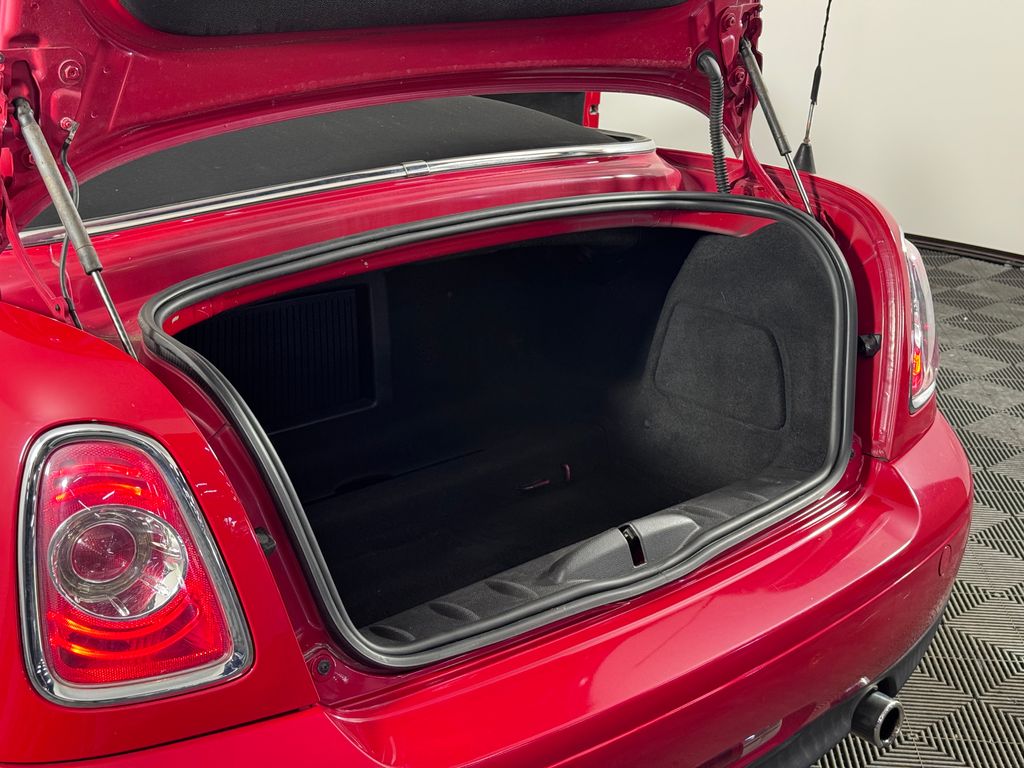 Vehicle image 8 of 23