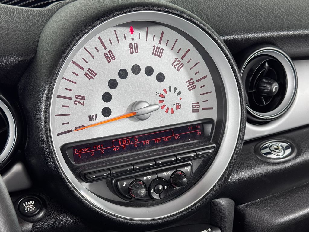 Vehicle image 22 of 23
