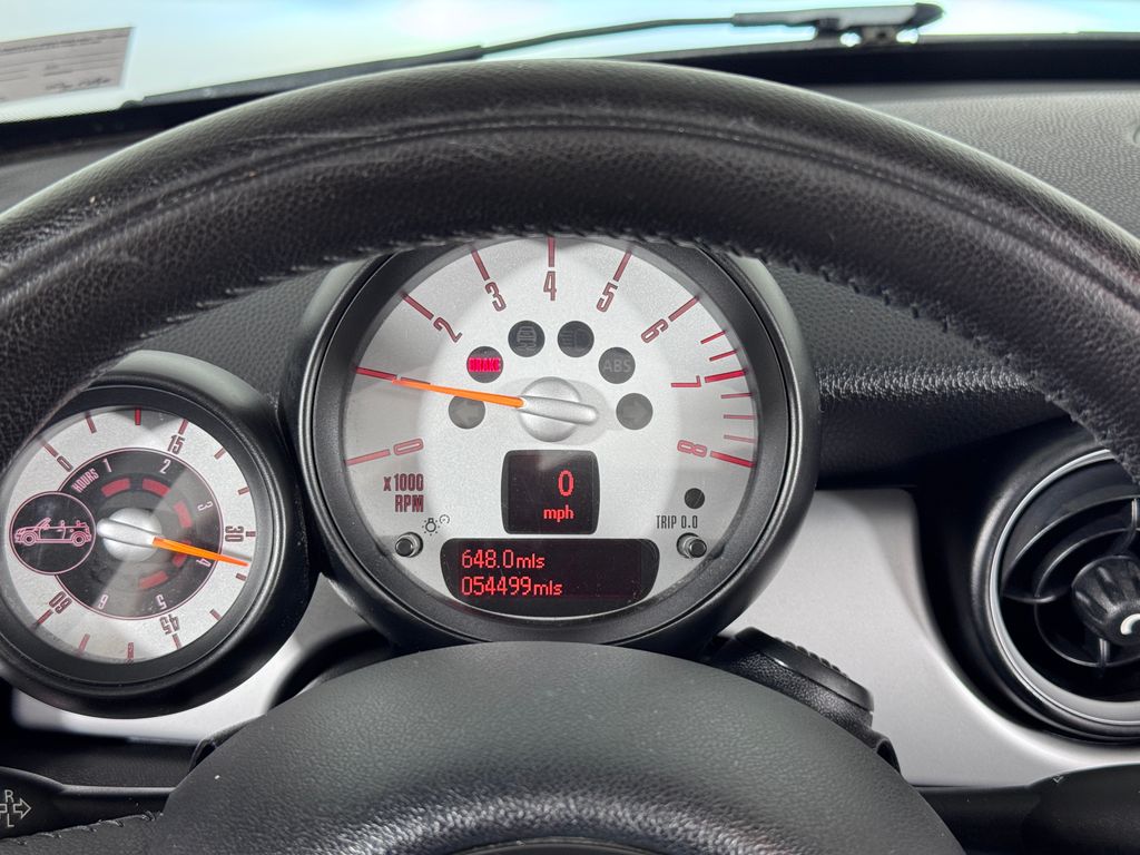 Vehicle image 14 of 23