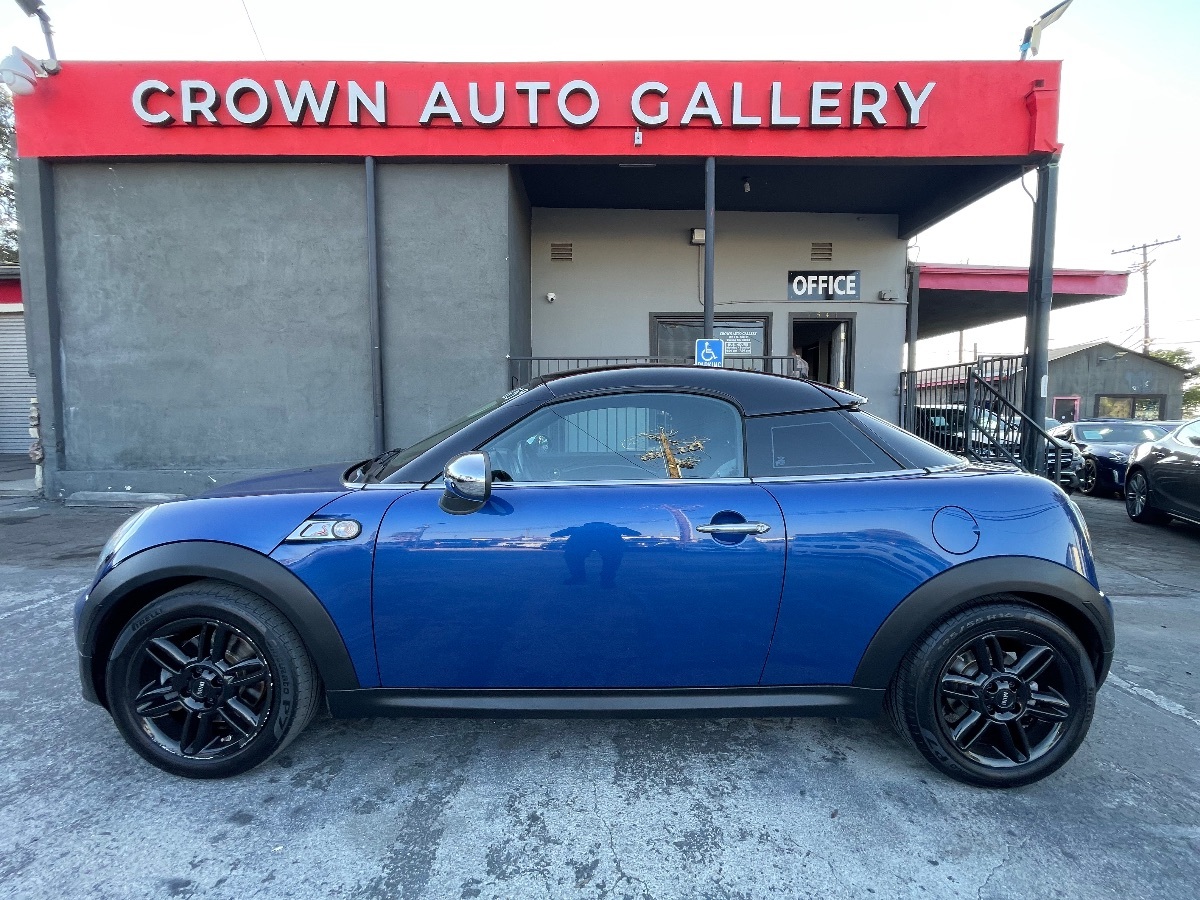Vehicle image 6 of 13