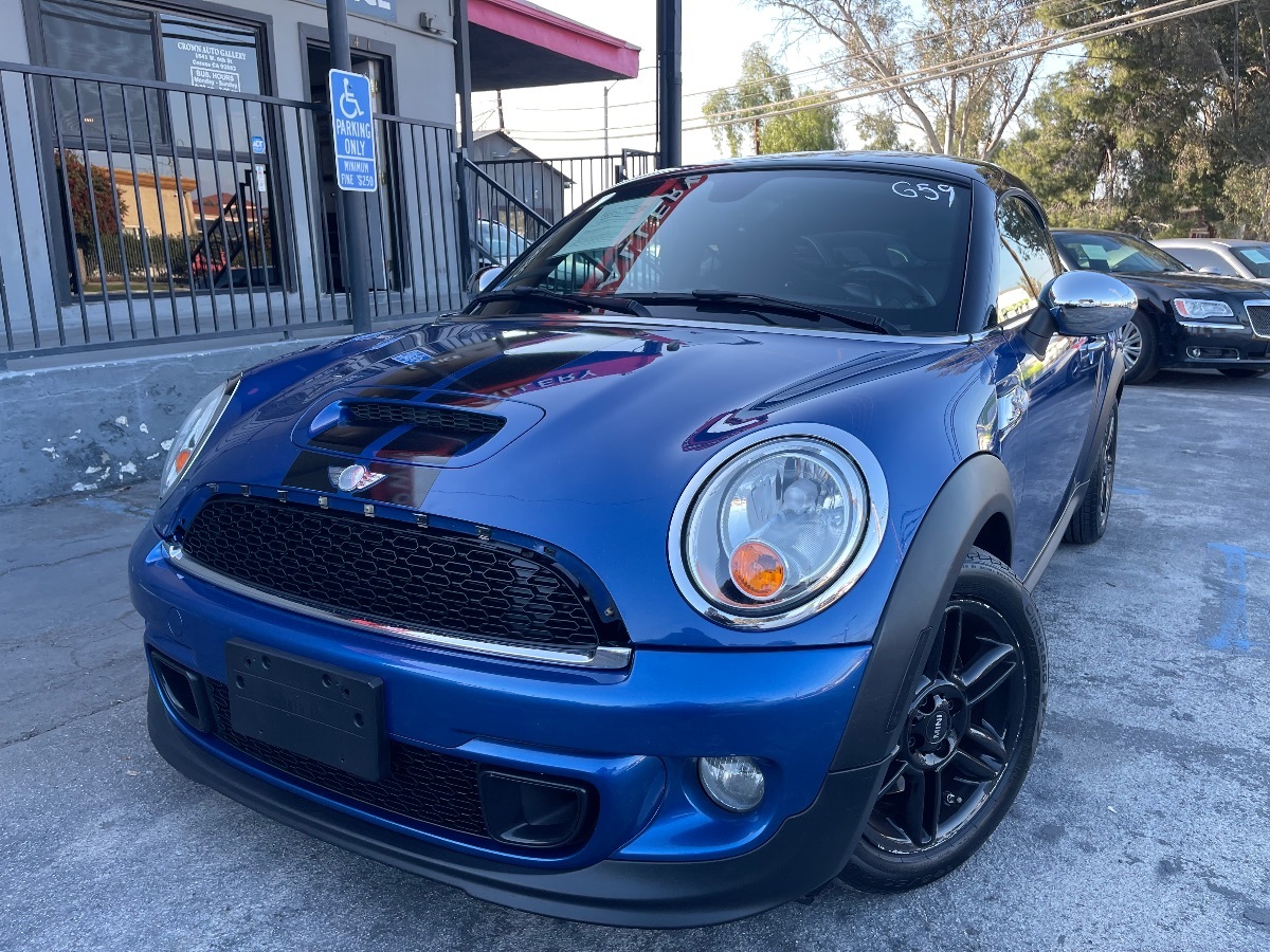 Vehicle image 7 of 13