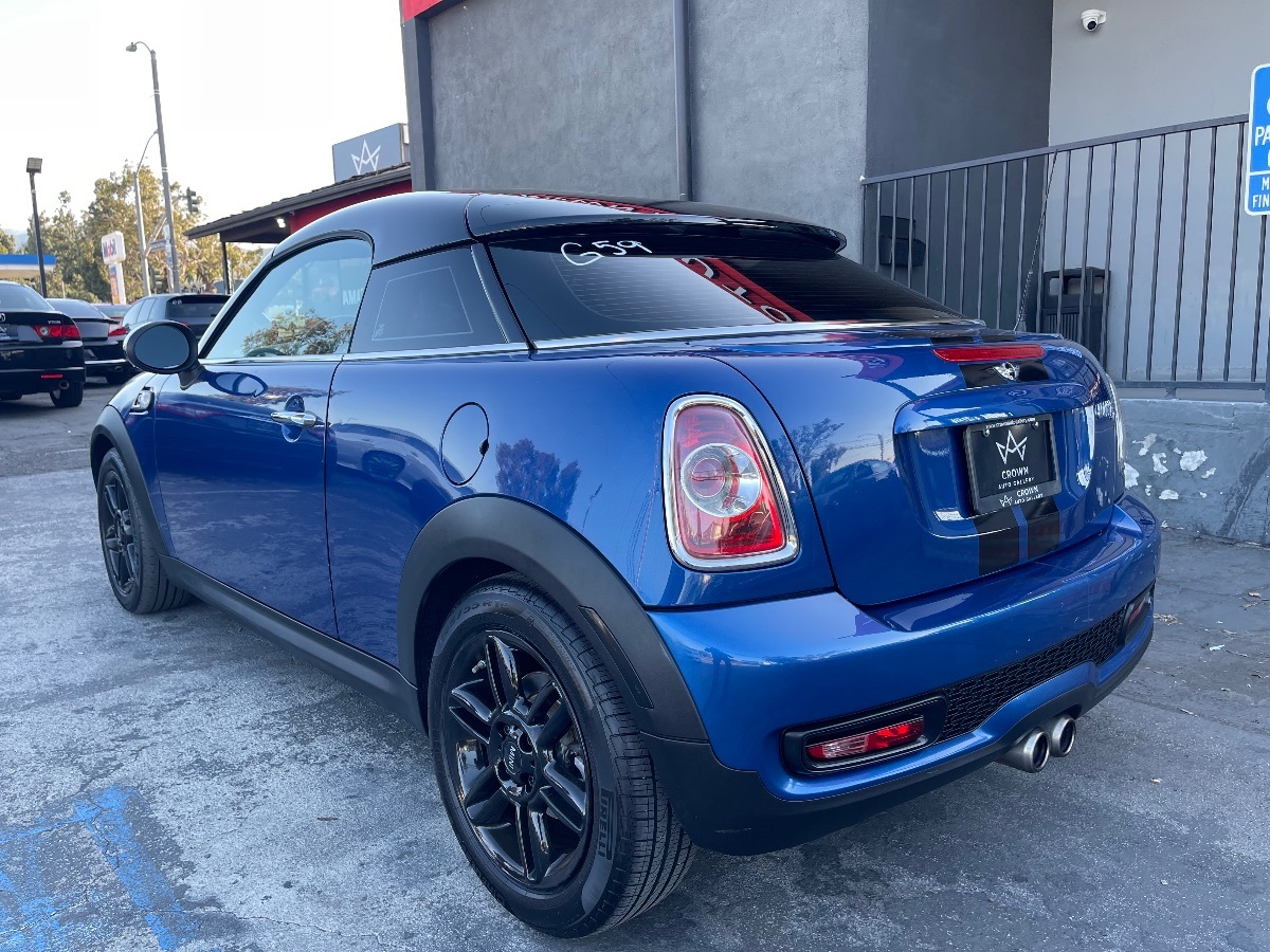 Vehicle image 5 of 13