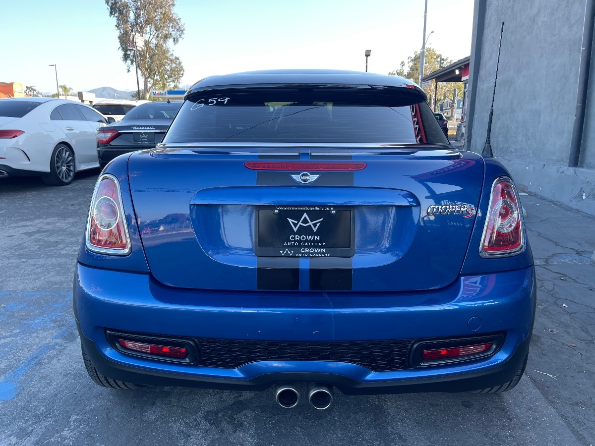 Vehicle image 8 of 13