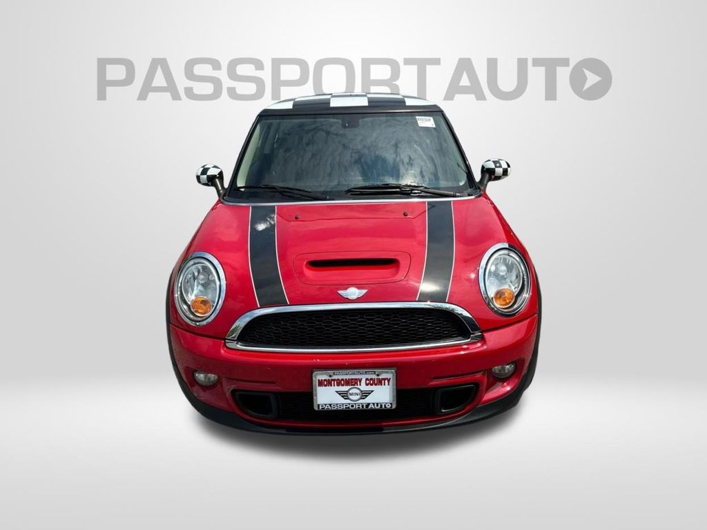 2012 MINI Cooper Hardtop S Image 2 of 47