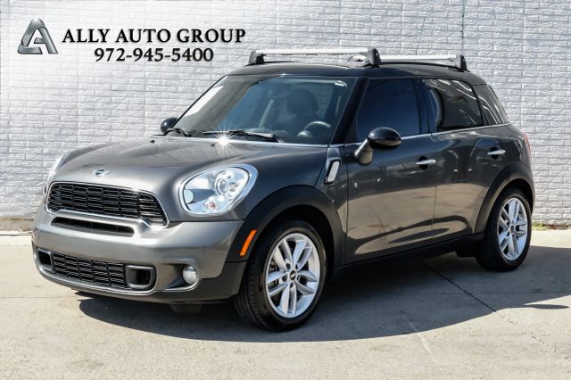 2012 MINI Cooper Countryman S Image 1 of 56
