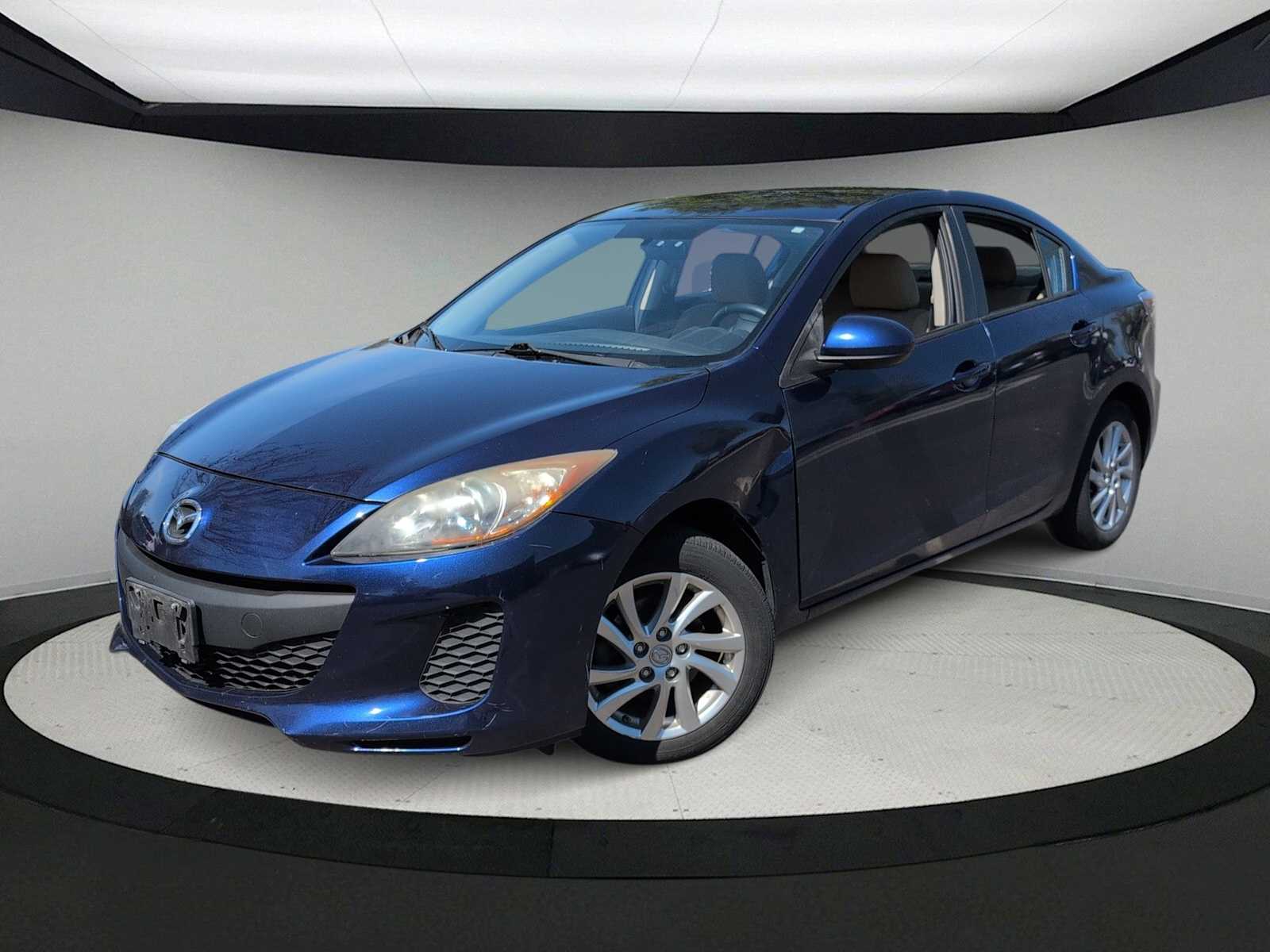 2012 Mazda Mazda3 i Touring Image 2 of 29