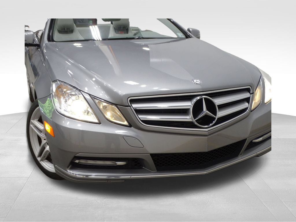 Vehicle image 36 of 42