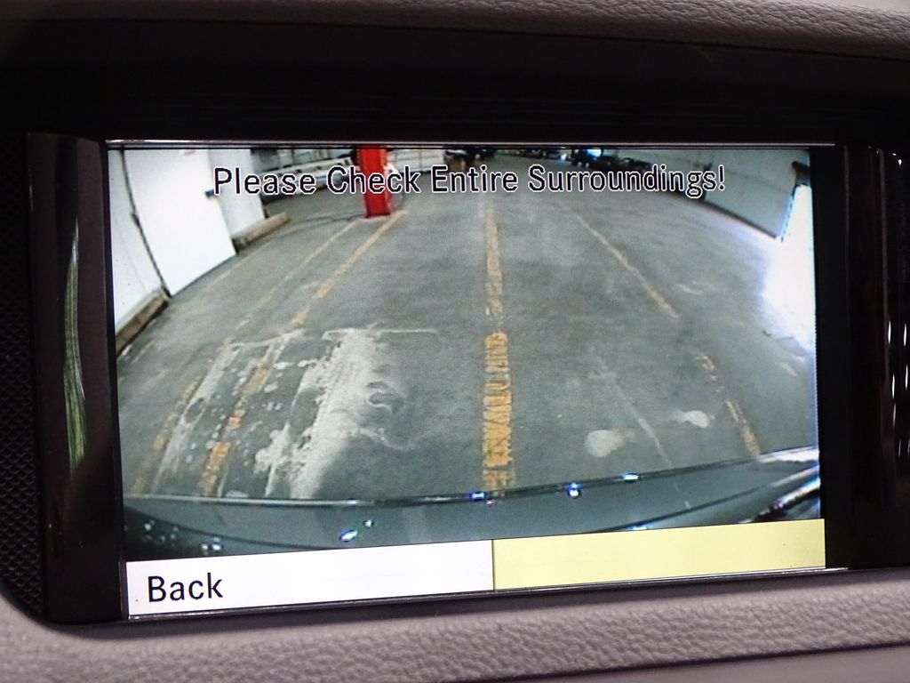Vehicle image 26 of 42