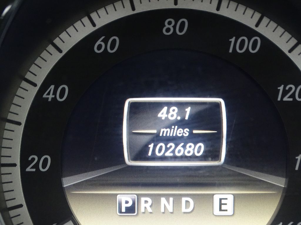 Vehicle image 22 of 42