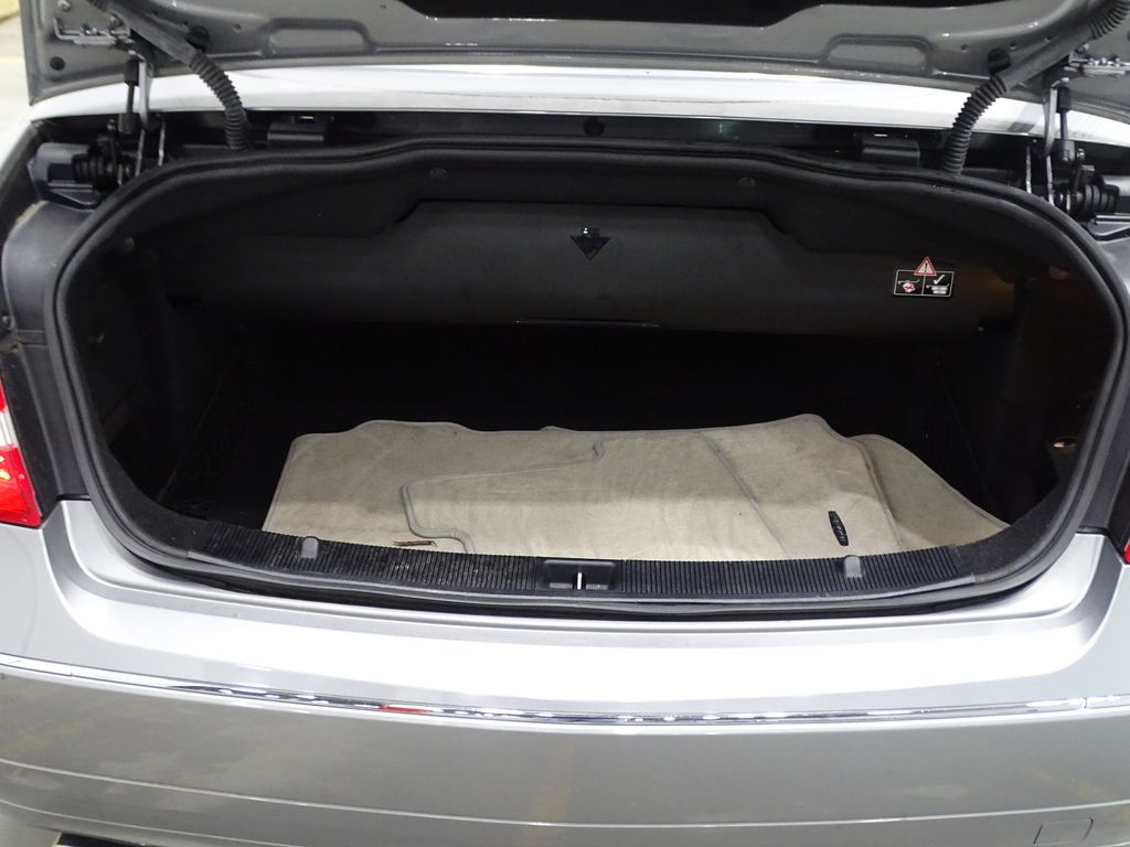 Vehicle image 15 of 42