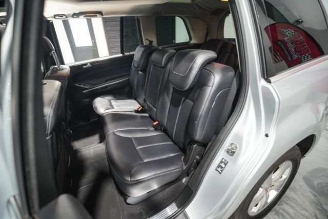 2012 Mercedes-Benz GL-Class 450 Image 33 of 83