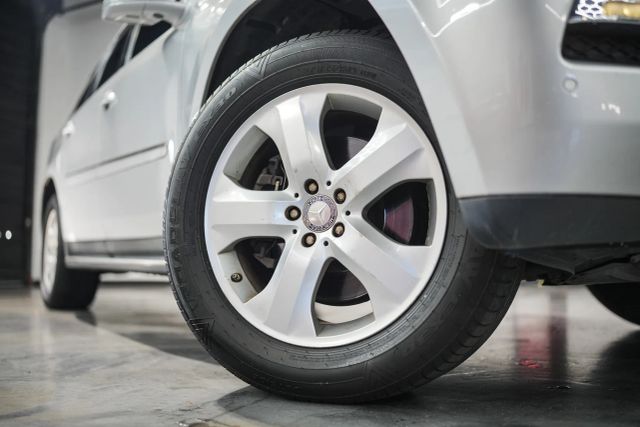 2012 Mercedes-Benz GL-Class 450 Image 22 of 83