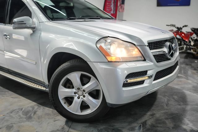 2012 Mercedes-Benz GL-Class 450 Image 11 of 83