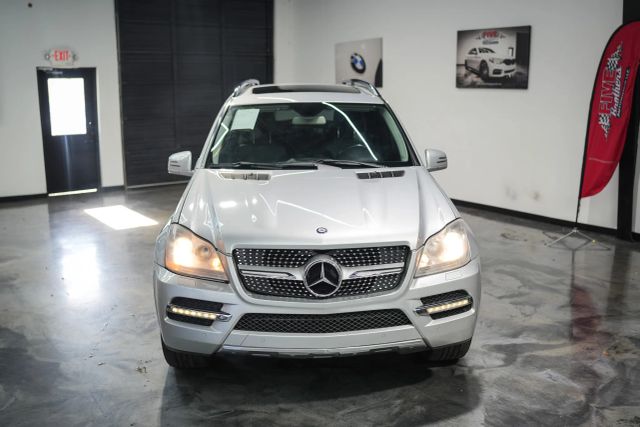 2012 Mercedes-Benz GL-Class 450 Image 3 of 83