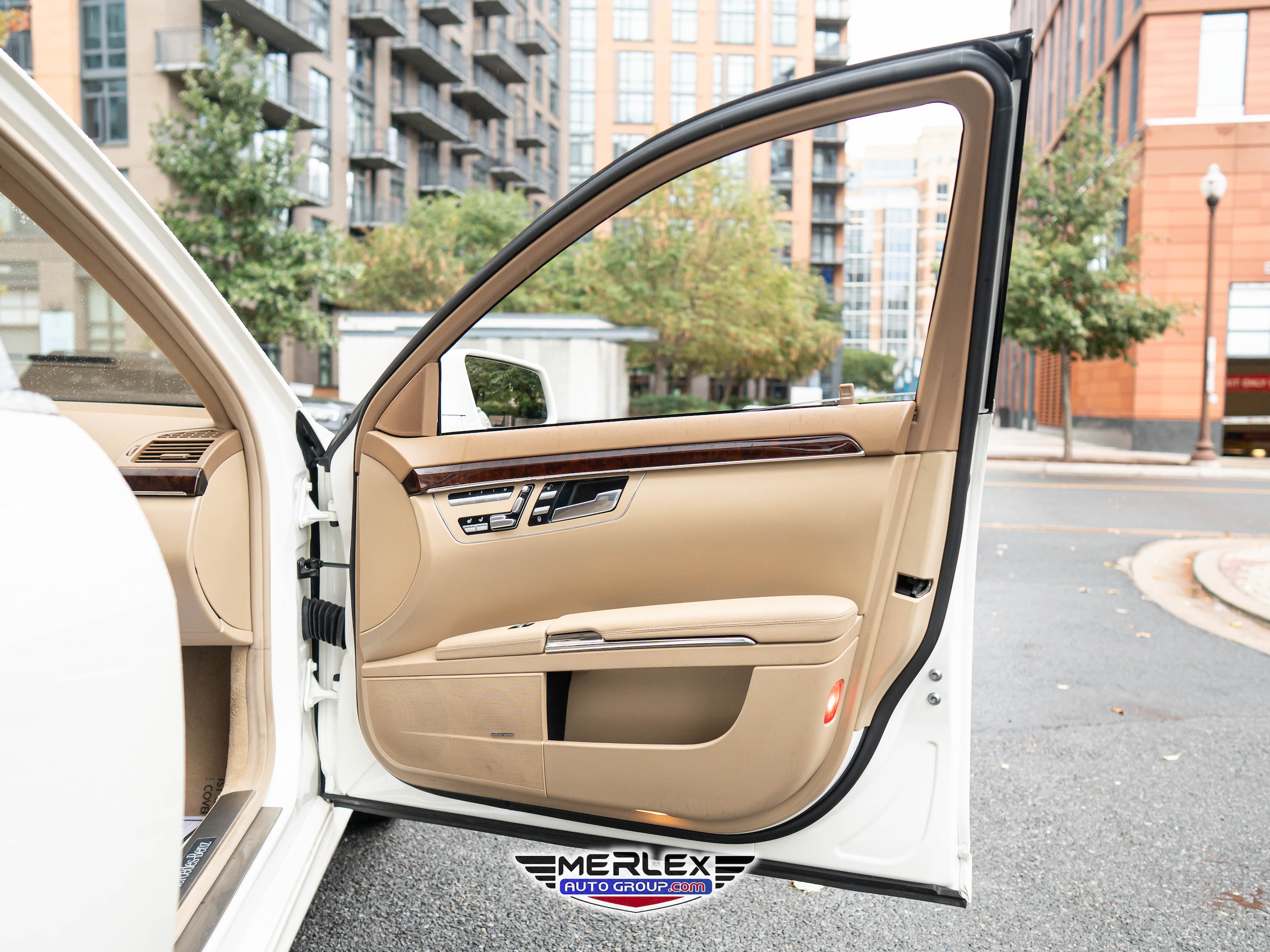 2012 Mercedes-Benz S-Class 550 Image 26 of 51