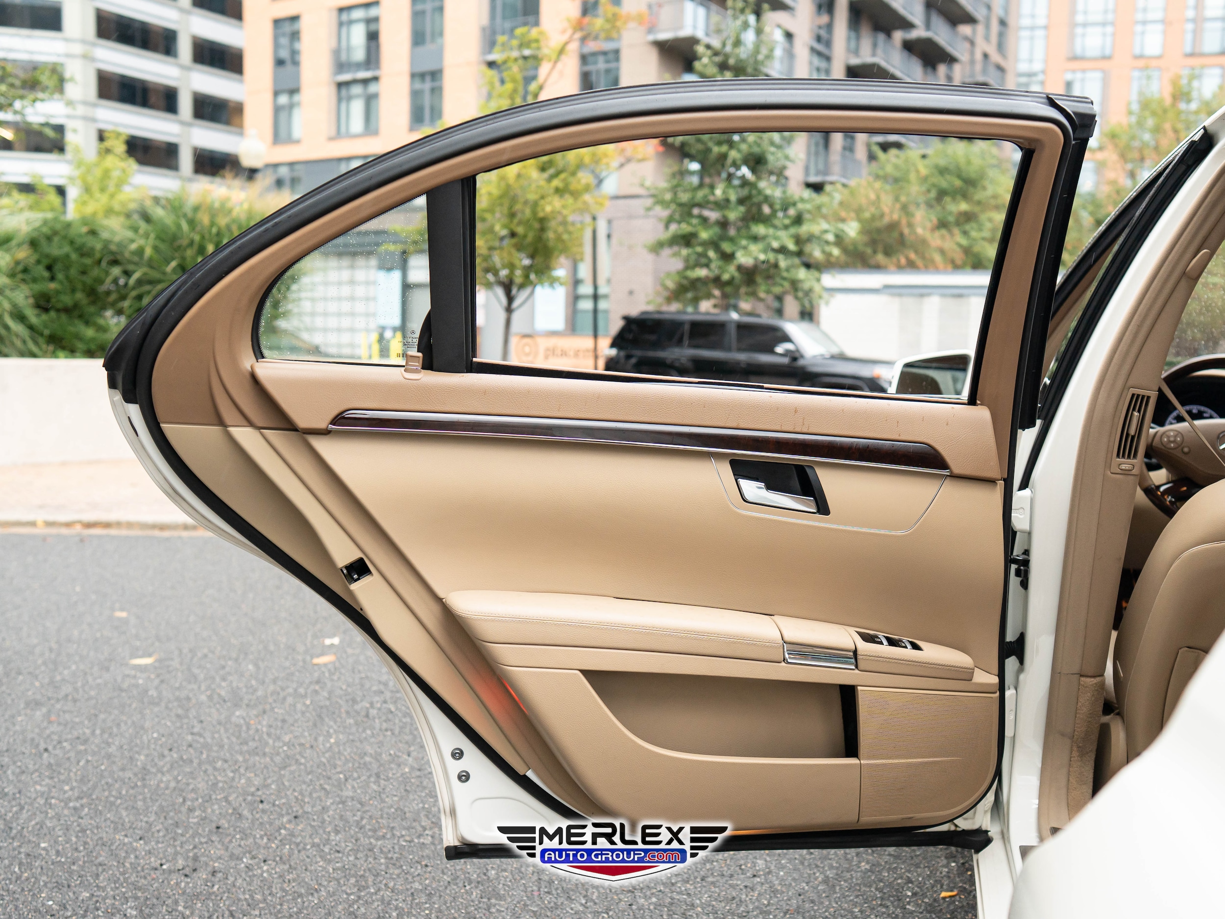 2012 Mercedes-Benz S-Class 550 Image 24 of 51