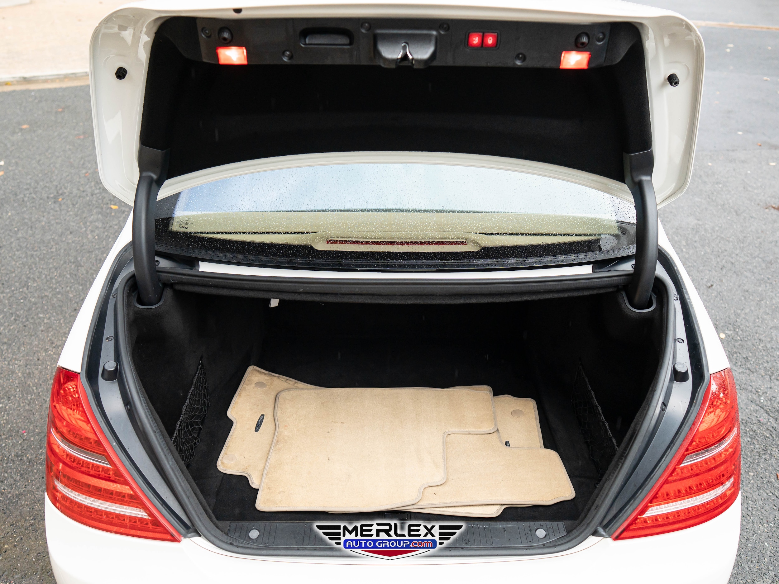 2012 Mercedes-Benz S-Class 550 Image 13 of 51